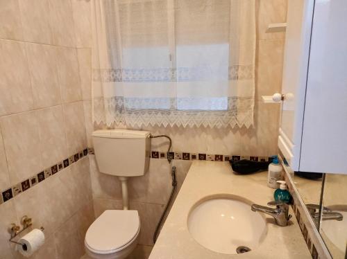 Perfect Room Near Airport 1