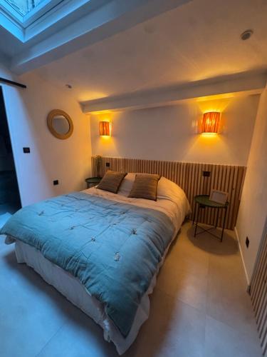 Studio cosy climatisé à 50m du port emplacement exceptionnel