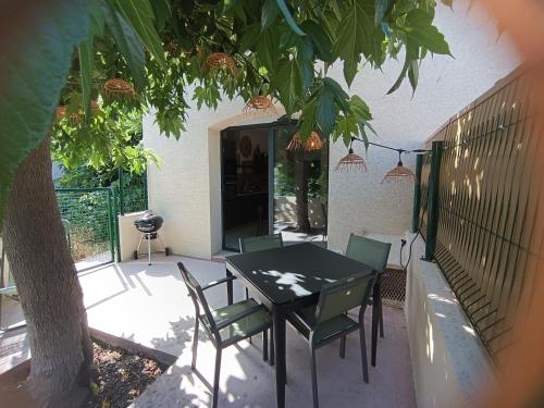 Patio nebo venkovní prostory v ubytování havre de paix au bord de mer - Casa Marina