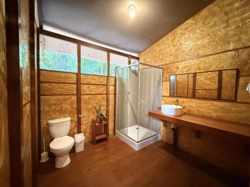 Koupelna v ubytování Passiflora Lodge Tambopata
