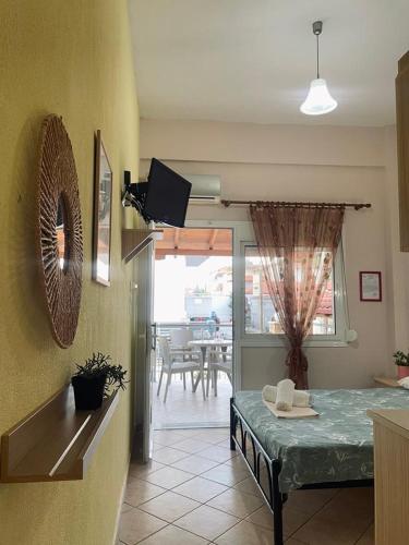 Televisyen dan/atau pusat hiburan di Themis Rooms
