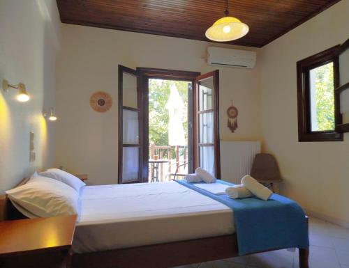 Elias studio & apartment