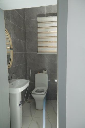 Un baño de Luxury 5 Bedrooms Duplex with Ocean View