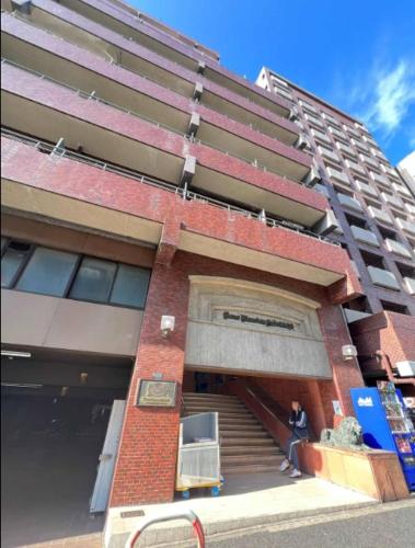 12 MIN walk to Shinjuku STR ,6 MIN Higashishinjuku ,nearest kabukicho ,shinjuku oen,