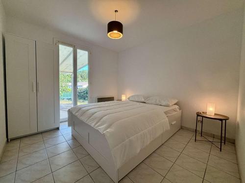 Postel nebo postele na pokoji v ubytování Maison plain-pied 3 chambres proche plage Saint-Denis-d'Oléron - FR-1-246A-366