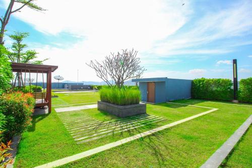 Κήπος έξω από το Heart of Phuket Old Town Walk to All