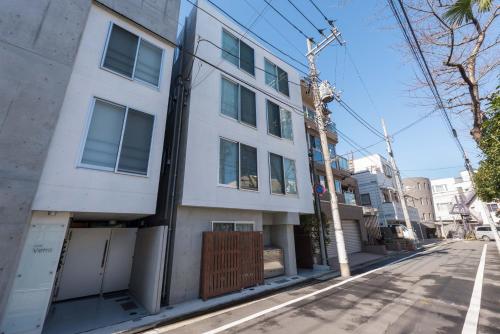 Fare Metallo Tokyo Nakano 11-room Hotel