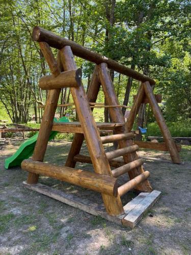 Zona de juegos infantil en Mlinareva Kuća