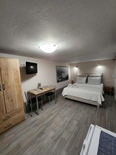 Venias Roomsにあるベッド