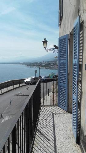 T2 vue mer et citadelle