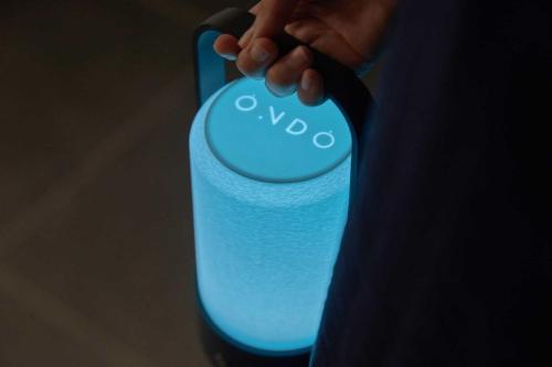 a person holding a cell phone in their hand at Ondo Hotel and Spa Jongno by Aank in Seoul