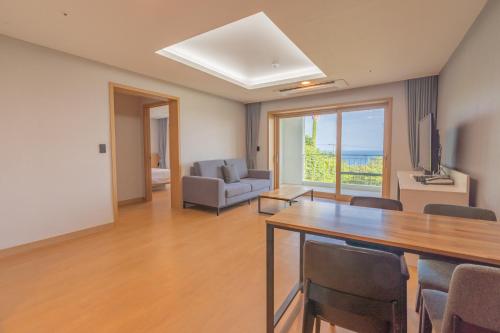 Гостиная зона в Seaore Resort