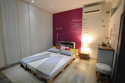 B center Suite for Peaceful Retreat