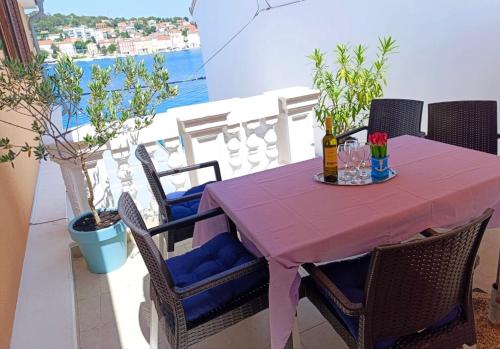 Balkón nebo terasa v ubytování Apartments by the sea Mali Losinj (Losinj) - 8006