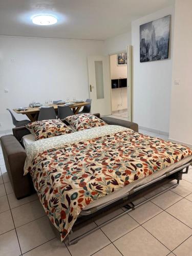 Elena hotel