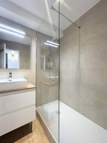 AS24986-Studio cabine direct sur Plage, Vue Mer, Parking