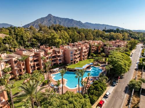 El Oasis de Marbella with Sea View