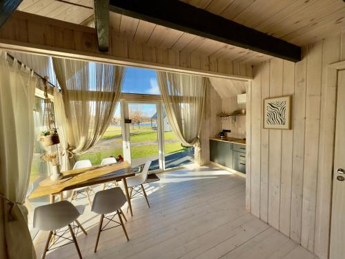 Kuchyň nebo kuchyňský kout v ubytování Sunset Village