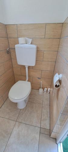 Ein Badezimmer in der Unterkunft Oaza mira BK