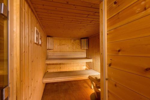 アブリエスにあるCozy 4 bedroom duplex apartment, spa residenceのギャラリーの写真