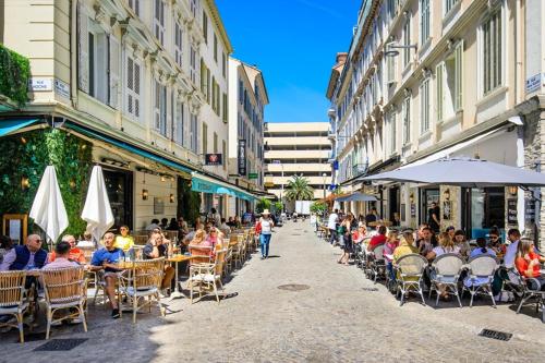 " Casa Mia " ONE Bedroom - Climatisation en coeur de Cannes - Terrasse - Wifi Gratuit