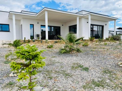 Villa Pour 6pers, 10 min des plages, proche Aéroport Beziers et autoroutes