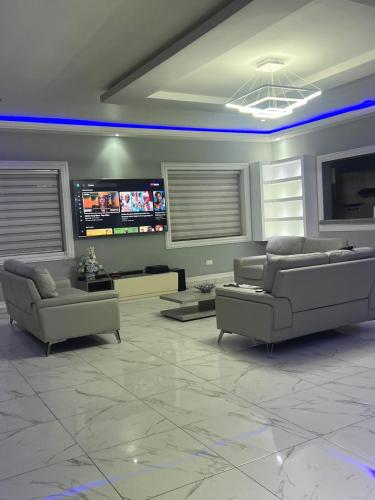Gallery image of 3BRM Luxury Apartment Gym fast Wifi ACs and Netflix Near Kotoka international Airport in Accra