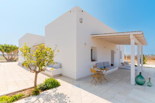Gallery image of Masseria Romatelle - Salento Selection in Lendinuso
