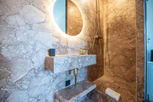 Stylish Duplex in Paris' Center