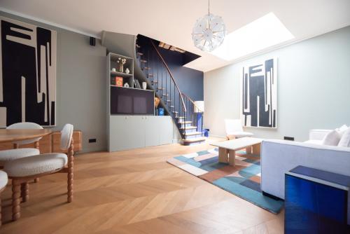 Stylish Duplex in Paris' Center