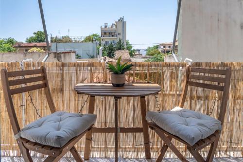 Kerameikos Elégance 2BR Apt | IVY Vacation Rentals