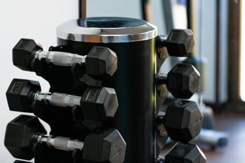 a close up of a bunch of dumbbells at Pacoche Murcia in Murcia