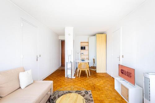 GuestReady - Tranquil city stay near Montparnasse