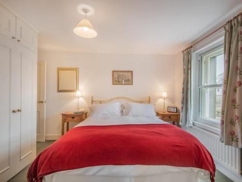 Ένα ή περισσότερα κρεβάτια σε δωμάτιο στο 2 Bed in Caldbeck SZ212