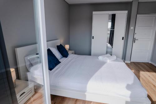 3BR Flat by Casa da Música, Central, Sleeps 6, E
