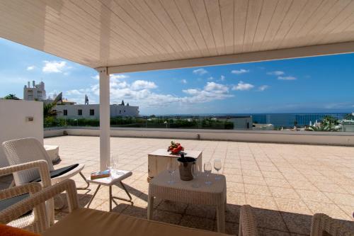 Stunning 6 Bedroom Villa Private Heated Pool