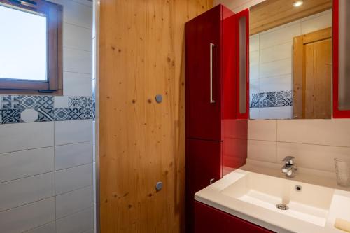 Ένα μπάνιο στο Chalet Rouge - Piscine Partagée