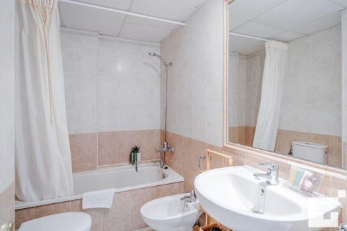 Apartamento Coralbeach 28A - Grupo Turis
