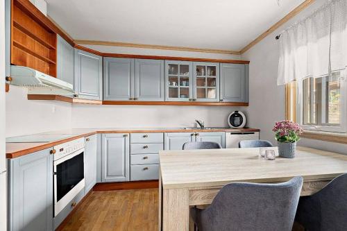 Η κουζίνα ή μικρή κουζίνα στο Central Apartment with a View
