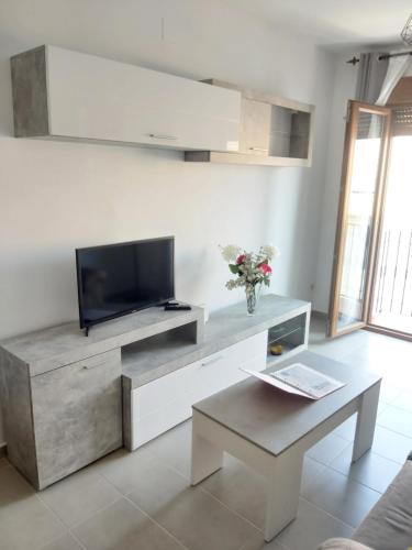 Μια τηλεόραση ή/και κέντρο ψυχαγωγίας στο Gracia apartment