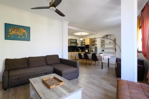HJS Plaza Suites Apartments II