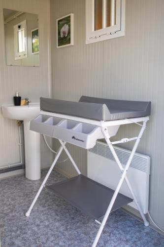Gallery image of Camping Les insolites de la Baie in Longroy