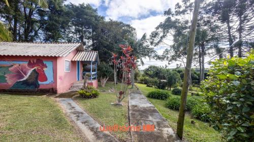 Taman di luar Sitio em Piedade com Piscina e lazer completo