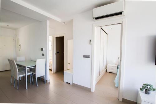 Apartamento 2-3 en primera linea de playa de Poniente -Benidorm