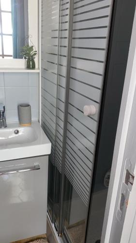 Bilik mandi di Le cabanon cap d'ail proche monaco