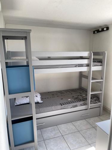 Beau et vaste 3 pieces avec piscine