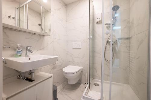 Modern Studio with Queen-Size Bed, Self Check-in K5