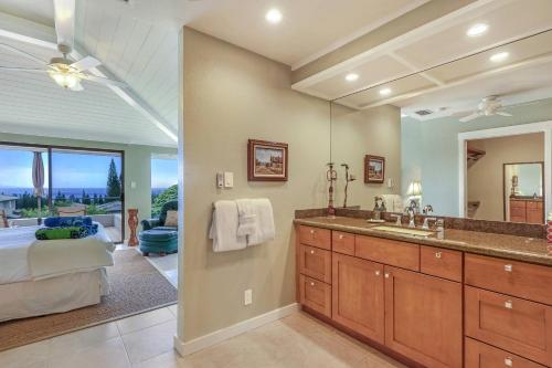 Gambar di galeri bagi KBM Resorts Spacious 3-Bedroom Kapalua Golf Collection Multi Unit Listing Same Enclave Golf Course Views 2 Free Rental Cars KGV-24P7T1 di Kapalua