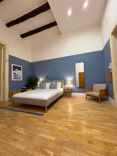 Blue Rattan - Toledo