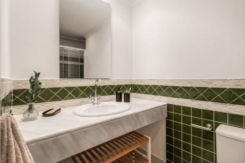 Campo - 3 bedroom and balcony penthouse in Azca